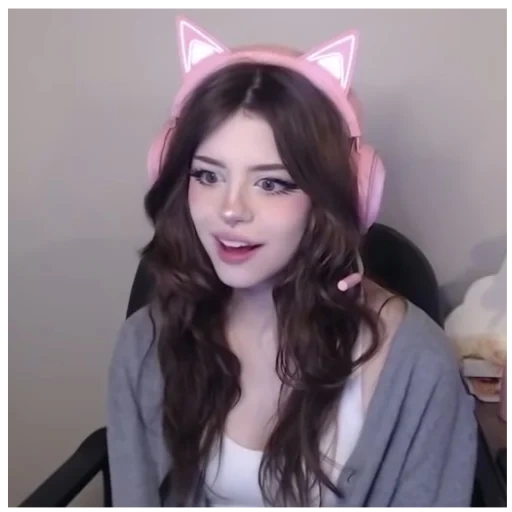young woman, twitch.tv, hannah owo, uwu streamers, hannah strimmersha