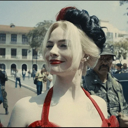 featurette, harley quinn, suicide squad, harley quinn margo, harley quinn margot robbie