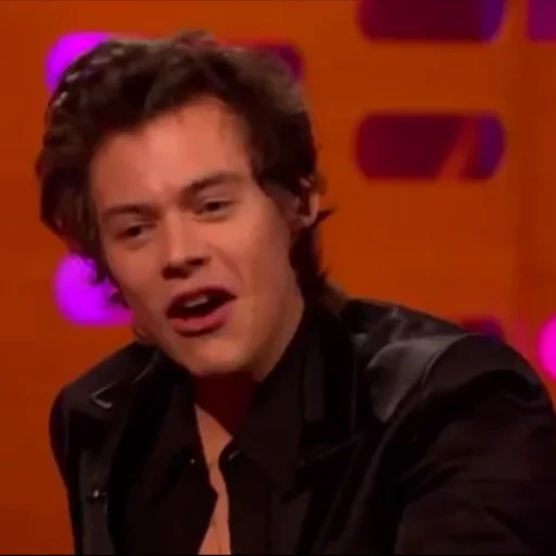 harceler, styles harry, harry styles 2017, spectacle de graham norton, harry styles graham norton