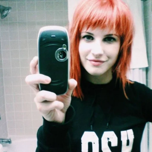 paramore, paramore 1, hayley williams, paramore paramore, hayley williams selfie