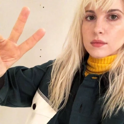 paramore, haley williams, hayley williams 2020, dj layla feat alissa, hayley williams selfie