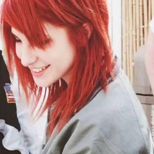 no 10, hayley williams, cosplay htf flachi, red haircuts of emo style, haley williams with long hair