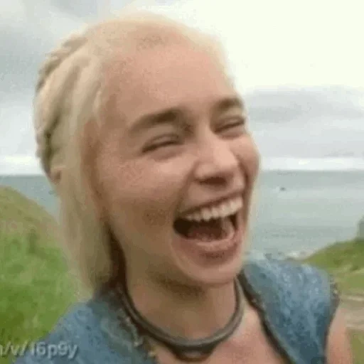 emilia clark, daenerys memes, daenerys laughs, daenerys targaryen, daenerys targaryen rut