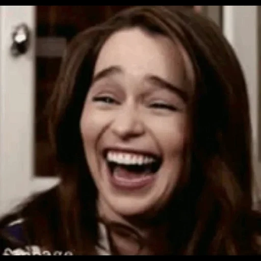 emilia clark, lire la suite de l'article, amelia clarke sorride, amelia clark ride, emilia clarke laughing memes