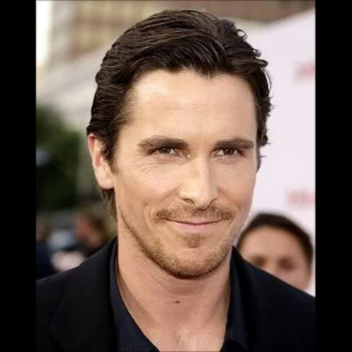 christian bale, bigode christian bale, christian bale 2021, fotografia de filme de christian bale