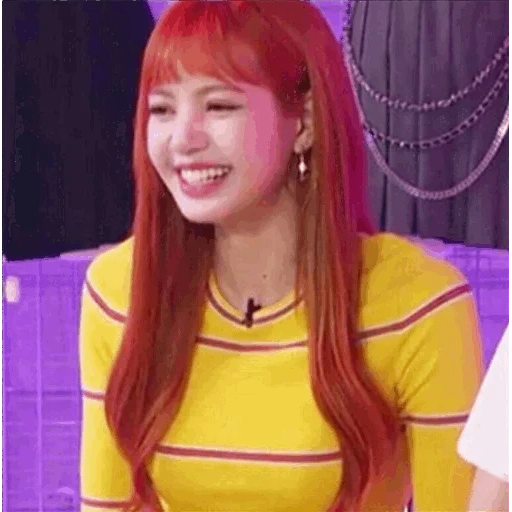 poudre noire, poudre noire, poudre noire de renard, lisa blackpink, blackpink lisa esthétique