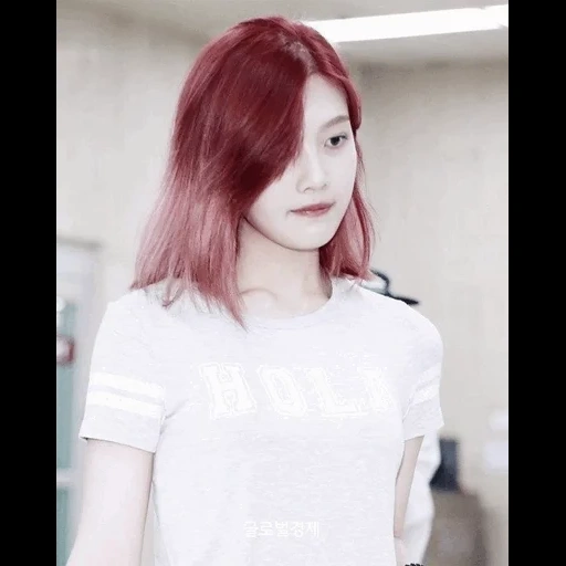 chica, chica asiática, jisu polvo negro blanco, hermosa chica asiática, fromis_9 coche yong pelo rojo