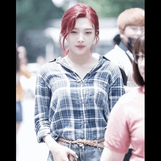 red velvet joy, irene beludru merah, gadis versi korea, gadis asia, gadis asia yang cantik