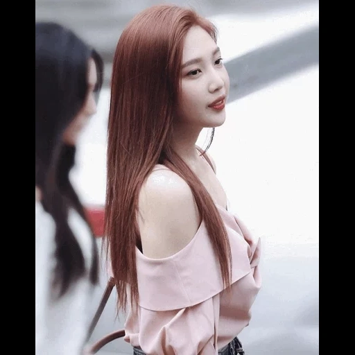 terciopelo rojo, pelo rojo joy, terciopelo rojo irene, terciopelo rojo seulgi, pu xuan terciopelo rojo