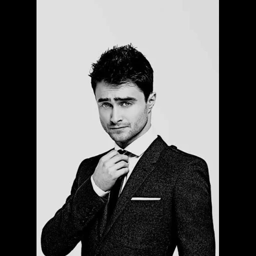 männlich, daniel radcliffe, gut aussehender mann, im stil von daniel radcliffe, daniel radcliffe harry