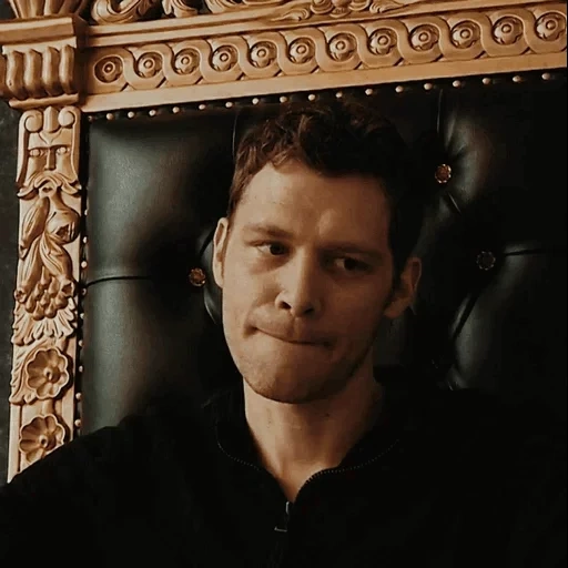 joseph morgan, sous-titres russes, niclaus michaelson, je vois des krutch rouges à mille pieds