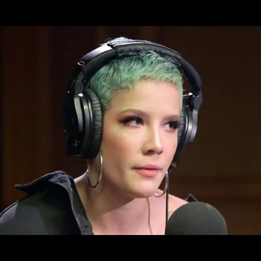 halsey, müzik dinle, halsey talks, simlish songs, everybody talks