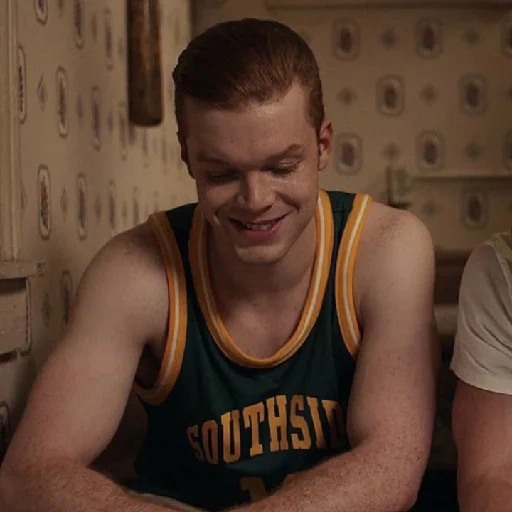 tak tahu malu, seri gotham, ian gallagher, aktor seri, cameron monnaen