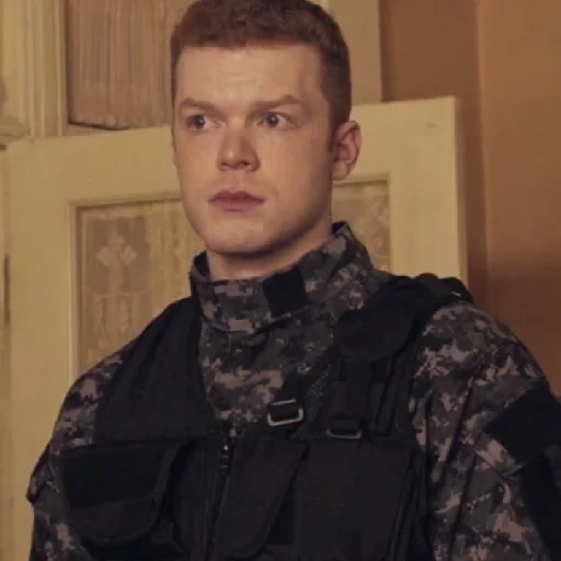 der männliche, schamlos, noel fisher, noel fisher shameless 11, shameless series episode 11