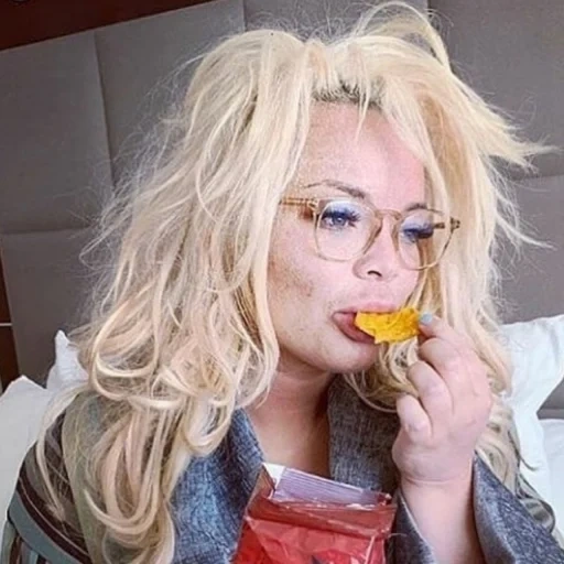 frau, junge frau, große mädchen, trisha paytas weint