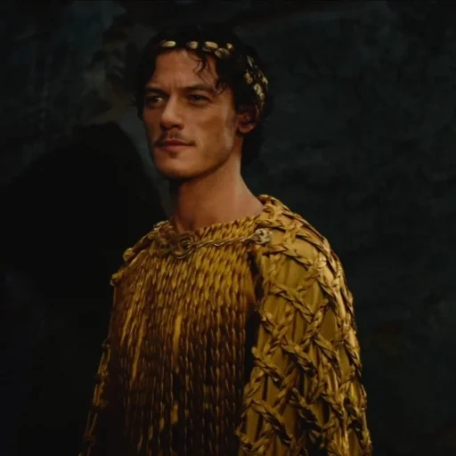 ragazzo, luke evans, la battaglia di luke evans contro i titani, la battaglia degli immortali di luke evans, god wars immortal film 2011 god of war