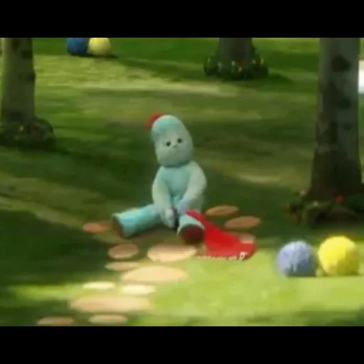 sebuah mainan, di night garden wildrain, di kebun malam halo igglepighe, di night garden cartoon watch, taman ajaib kartun di kebun malam