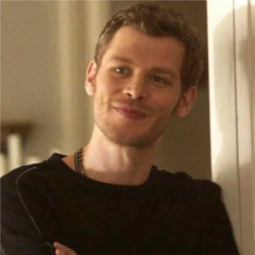 joseph morgan, klaus michaelson, diarmes de vampire, damon salvatore, klaus mikaelson