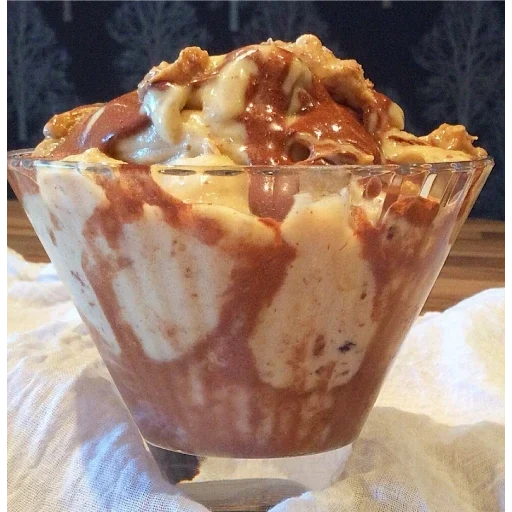 nut ice cream, nut ice cream, caramel ice cream, caramel milkshake, nut caramel ice cream