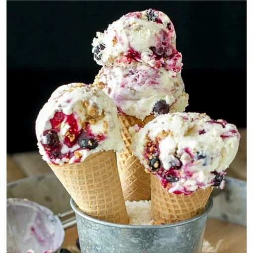 pavlov à la crème glacée, glace au fromage à la crème, glace à la vanille, glace française, la glace la plus délicieuse