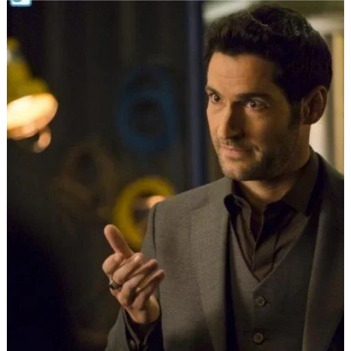 lucifer, tom ellis, seri lucifer, tom ellis lucifer, serial tv lucifer denica