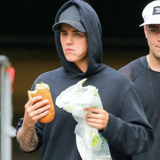 bieber eats, bieber fever, justin bieber, haley baldwin, artis hollywood