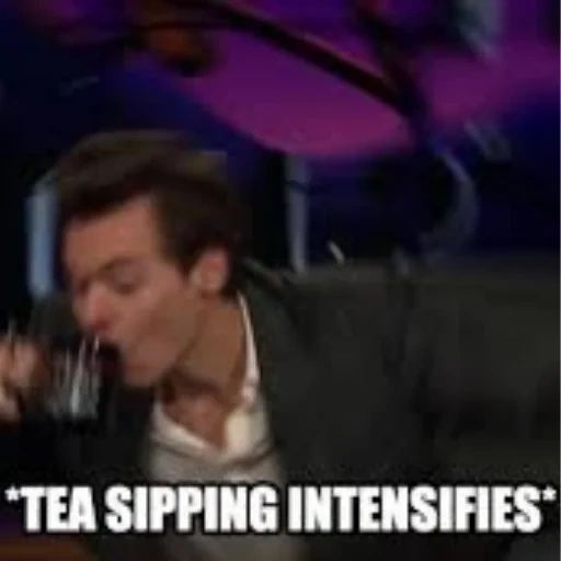 focus camera, harry styles, louis tomlinson, jim carrey meme, tom hiddleston's funny moment