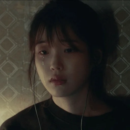 girl, the face of a korean woman, iu crying drama, korean actor, full of tears