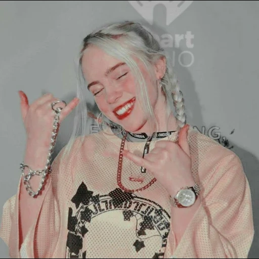 billy ailish, billie eilish, smile billy ailish, biografía de billy ailish, billy ailish smiles