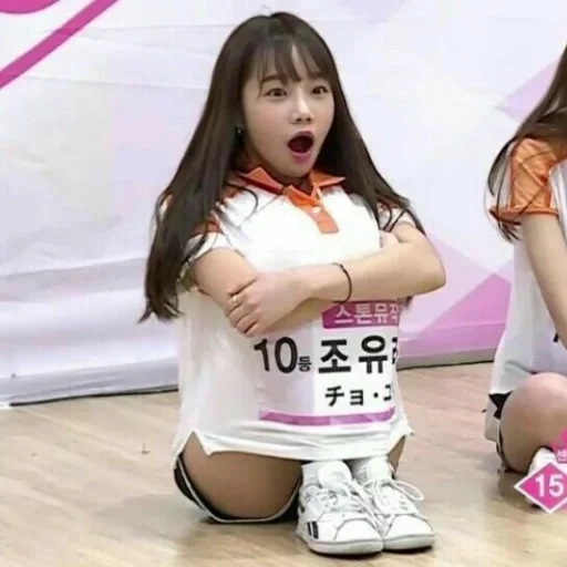 junior, kpop memes mädchen, asiatische mädchen, gfriend yuju volles wachstum, schöne asiatische mädchen