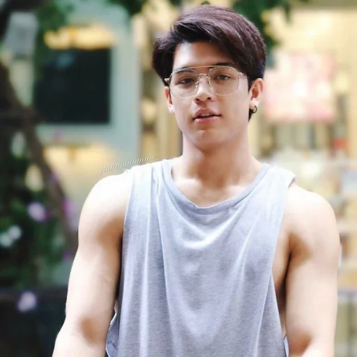 handsome boy, max nattapol abs, handsome boy, asian man records, korean men's style