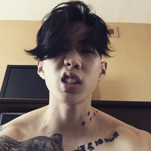 selfie, jay pak, korean men's style, aesthetics of jay pak, bloo korean rapper tattoo