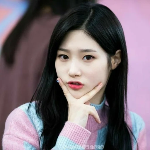 junge frau, asiatisch, loona fandom, koreanische schauspielerinnen, loona hyunjin datum geburt