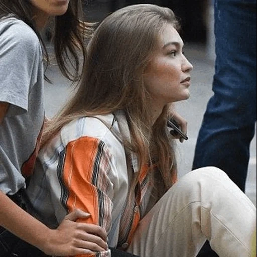 кайя гербер, джиджи хадид, gigi hadid style, kaia gerber gigi hadid, джиджи хадид бэкстейдж