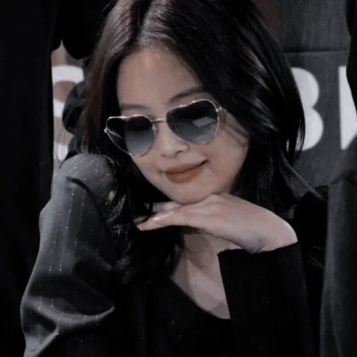 девушка, kim jennie, дженни ким, селена гомес, blackpink jennie