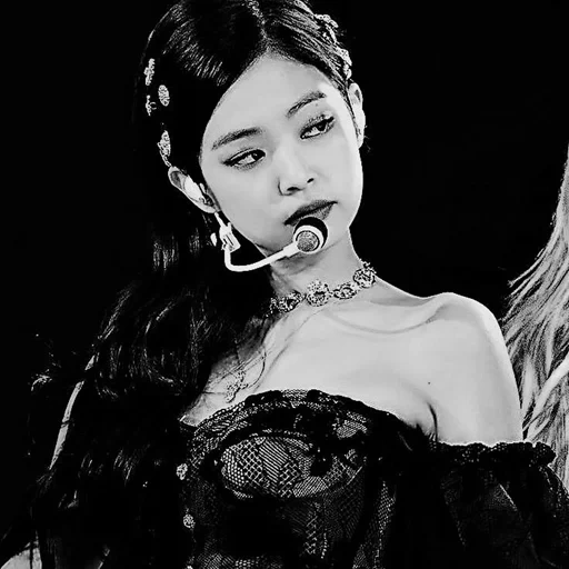 black powder, jenny king, jennie blackpink, jennie black powder, blackpink jennie 190105