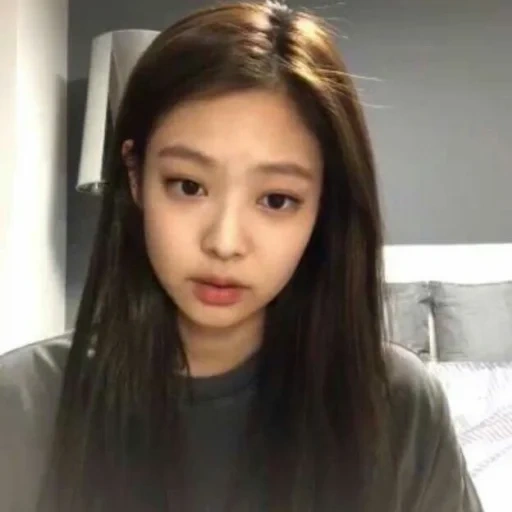 junge frau, jenny kim, blackpink jennie, black pink jenny, jenny blackpink ohne make up