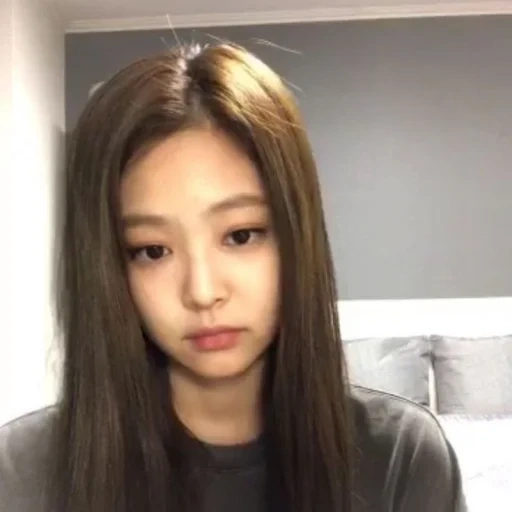 jenny kim, schwarzrosa, das mädchen ist schwarz, jennie blackpink, black pink jenny