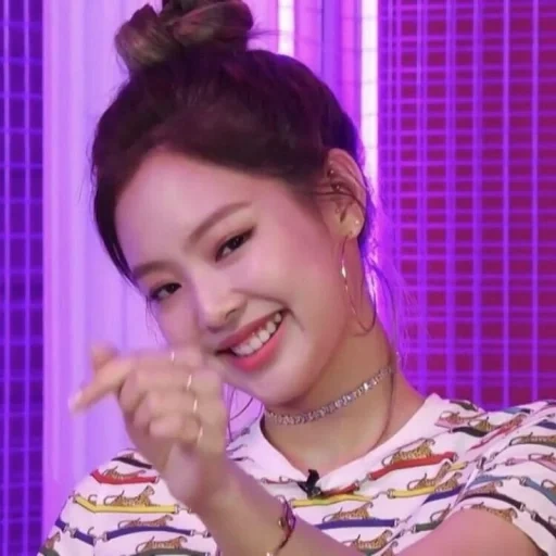 jenny kim, rosa negro, ver en linea, jennie blackpink, jenny kim hearts