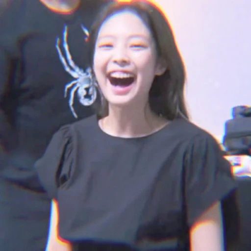 jennie, jenny kim, kim jennie, sulli is crying, blackpink jennie