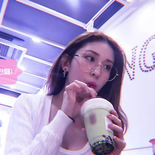 orang asia, gadis, jeon somi, mamamoo hwasa gogobebe, patreon duong thao nhi