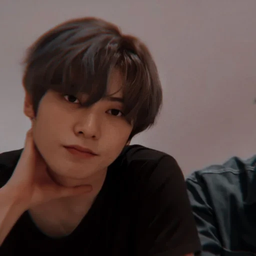 jaehyun, un chico guapo, actores coreanos, hombres coreanos, minho stray kids 2021