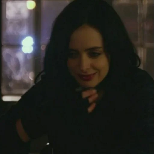 mujer joven, amy ecer, kristen ritter, jessica jones, jessica jones beso escena carrie-enn