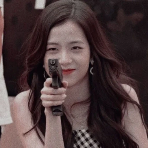 gin gil soo, blackpink, jennie jisoo, jisu black powder, blackpink jisoo