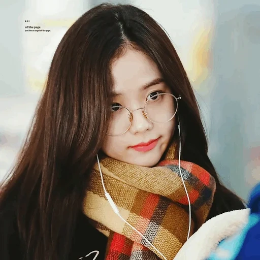 kim ji-soo, black powder, jin jixiu 2019, jisoo blackpink, blackpink jennie