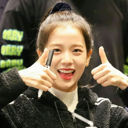 pó preto, jisoo blackpink, atriz coreana, menina asiática, a atriz coreana é linda