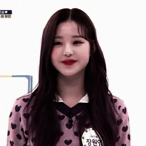 giovane donna, vai yujin, due volte jihyo, loona heejin quindi cosa, niana guerrero deep fake