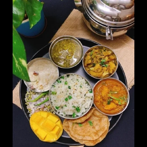 блюда, тхал еда, veg thali, предметы столе, тали индийская кухня