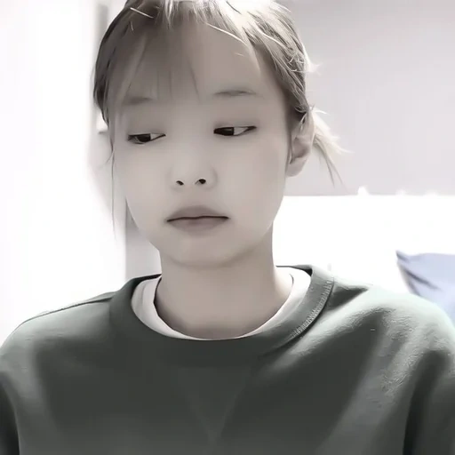 jenny, jennie, o rosto de uma mulher coreana, foto do grupo juvenil à prova de balas, menina coreana