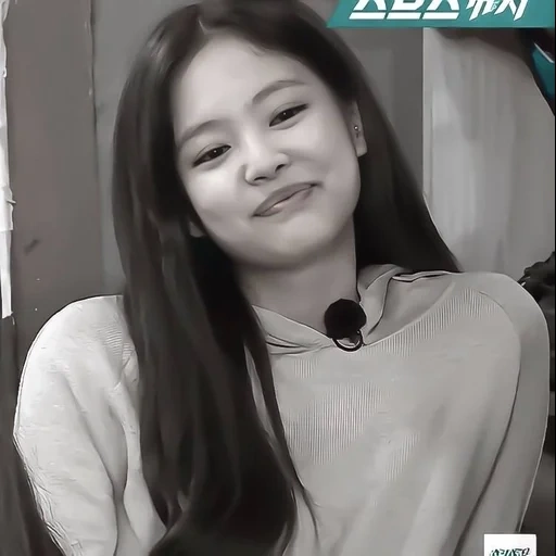 jennie, jennie happy, jenny is laughing, jennie blackpink, jisu black powder selfie